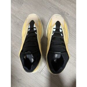 adidas Yeezy 700 V3 “Safflower” G54853 – Men’s US 9.5– Used / Good Condition